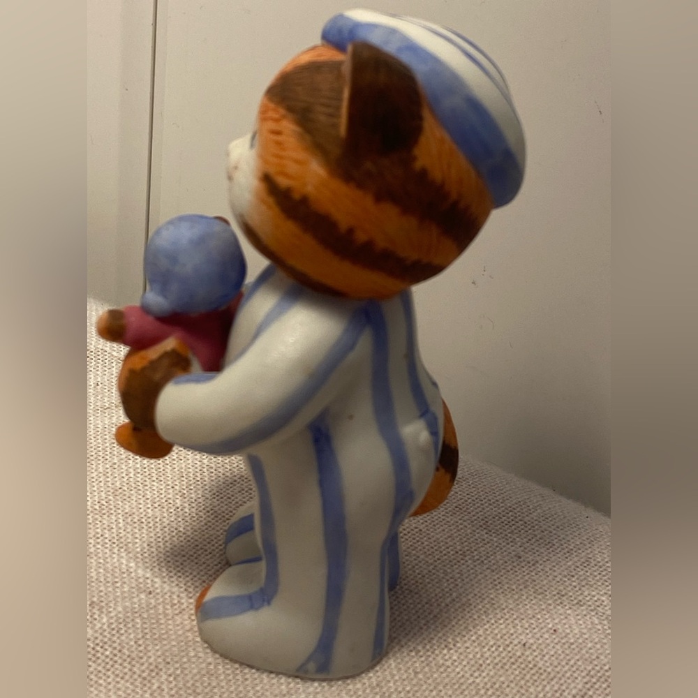 90s cat figurine Bronson Collectibles Cat in Pajamas kitty teddybear vintage cat - Picture 10 of 15